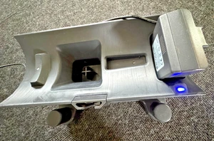 Genius Invictus X7 Aufbewahrungstation mit Ladefunktion, Akkustaubsauger Zubehör - Bild 1 von 4