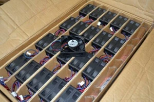 Delta AFB0712VHD-F00 12V 0.40A 70x70x20mm 3 Wire Fan AFB0712VHD-F00 Tach Output - Picture 1 of 3
