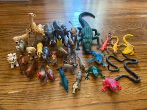Plastik kleine Zootiere Konvolut 34 Figuren guter Zustand und Vielfalt - Bild 1 von 1