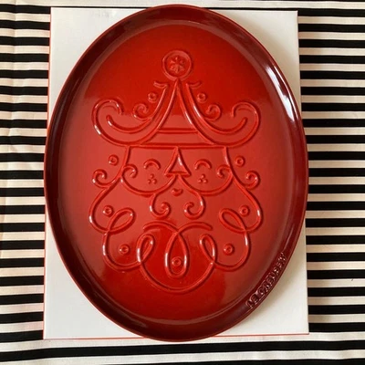 Le Creuset Santa Relief Cherry Red Limited Edition Holiday Stoneware Collectible - Image 1 of 4