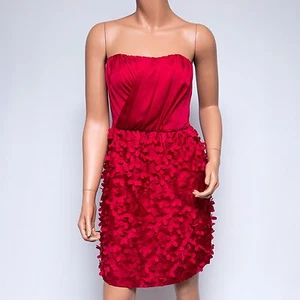 Vestido de fiesta Ali Ro rojo con flores sin tirantes $348 US4 - Imagen 1 de 8