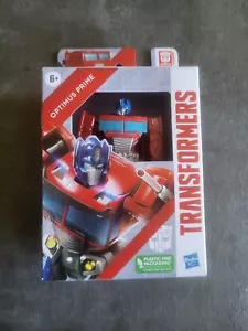 Transformers OPTIMUS PRIME 4.5" More Than Meets The Eye Series - NEW & SEALED - Picture 1 of 7