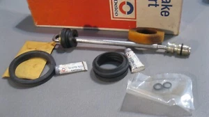 NOS 1973-1975 Oldsmobile Cutlass master cylinder rebuild kit, Moraine disc - Picture 1 of 2