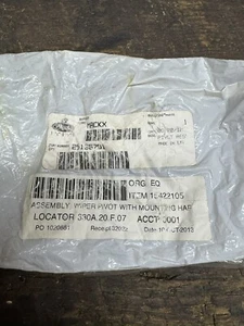 MACK TRUCK PIVOT ASSEMBLY WINDSHIELD WIPER 25136791 - Picture 1 of 3