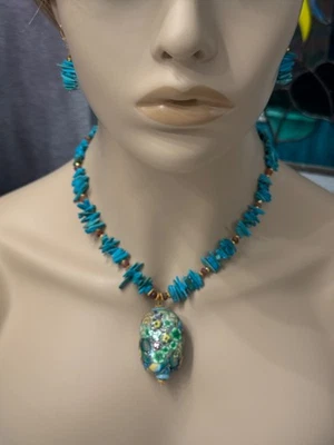 COLLAR KINGMAN TURQUESA CON COLGANTE ARTESANAL DE DOBLE CARA ER SET Foto 1 de 4