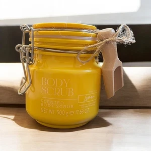 THE SOMERSET TOILETRY COMPANY 17oz Lemon Scented Body Scrub New Sealed - Picture 1 of 1