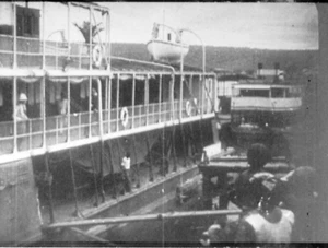 Jungle Drums are Calling (194?) Travelogue 16mm Original - Bild 1 von 12