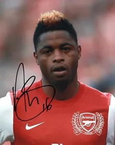 ARSENAL & CAMERUN: CANZONE ALEX FIRMATA 10x8 ACTION PHOTO+COA - Foto 1 di 1