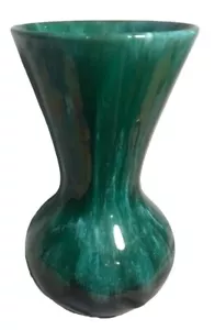 Vintage Blue Mountain Pottery 9” Drip Glaze Green Vase BMP Collingwood Canada - Picture 1 of 7