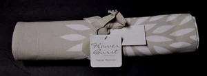 Neu schöner Designer Flower Burst von OmniWare Baumwolle Tischläufer 14" x 17" - Bild 1 von 4