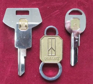 1987 Oldsmobile B50-C B51-D Nickel Presentation Key Set Key Ring - Picture 1 of 5