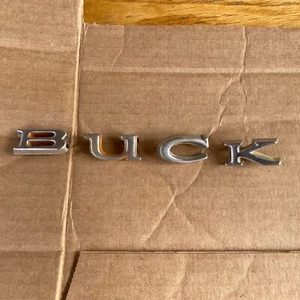 BUICK 1969 1970 ESTATE WAGONS LETTERS EMBLEM TAILGATE - Picture 1 of 2