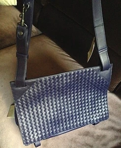 NEW AUTH Bottega Veneta Intrecciato Weave Shoulder Crossbody Unisex Business Bag - Picture 1 of 6