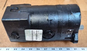 Turolla OCG Hydraulic Pump 163D71532, A113309962 - Picture 1 of 10