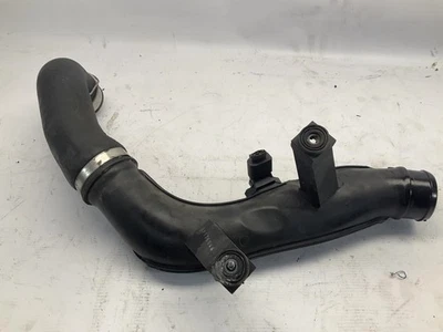 Tubo de manguera intercooler 09-18 Volkswagen Tiguan AWD 2,0 L AT T Foto 1 de 4