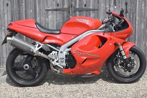 Triumph Daytona 955i (Gen1, 2 owners, 12500 miles) 1999 T Reg *WITH VIDEO* - Picture 1 of 24