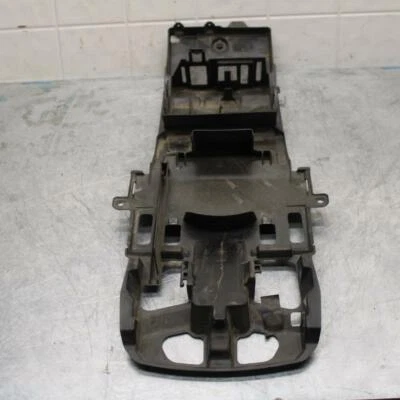 15-21 SUZUKI GSXR600 REAR BACK TAIL UNDERTAIL BATTERY TRAY PLASTIC BB418 Foto 1 de 4