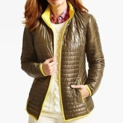 NUEVA Chaqueta Talbots Primaloft Cremallera Completa Ligera Verde Oscuro Amarillo Borde Talla SP Foto 1 de 4
