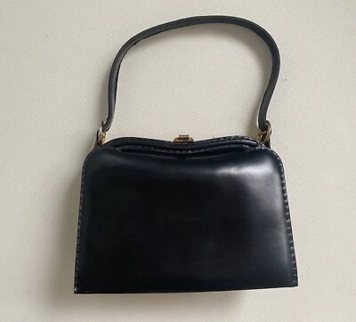 Sac ancien en cuir noir couture sellier vintage 1950-1960 - Photo 1/4