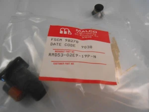 RMD53-02E9-19PN MICRODOT CONNECTOR NEW OLD STOCK - Picture 1 of 4