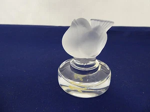 Lalique, Heads Up Singing Sparrow Bird Figurine   - Picture 1 of 11