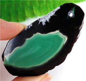 62x32x5mm Grün & Schwarz Streifen Onyx Achat Scheibe Unregelmäßig Anhänger Perle HL80119 - Bild 1 von 1