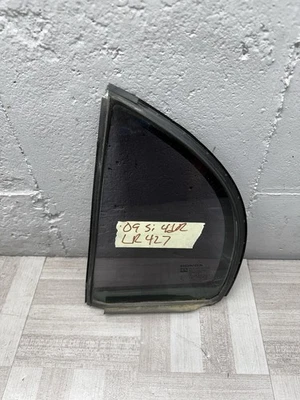 Honda Civic 2006-2011 sedán puerta trasera izquierda ventilación cuarto ventana vidrio 07 08 09 10 Foto 1 de 3