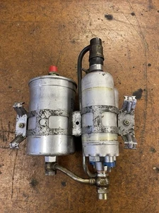 Mercedes Benz W124 W126 E CE SE SEL SL SEC SL Fuel Pump M103 - Picture 1 of 5