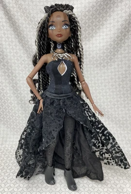Madame Alexander Marvel Fan Girl Collection Inspired by Black Panther Doll Used - Image 1 of 4