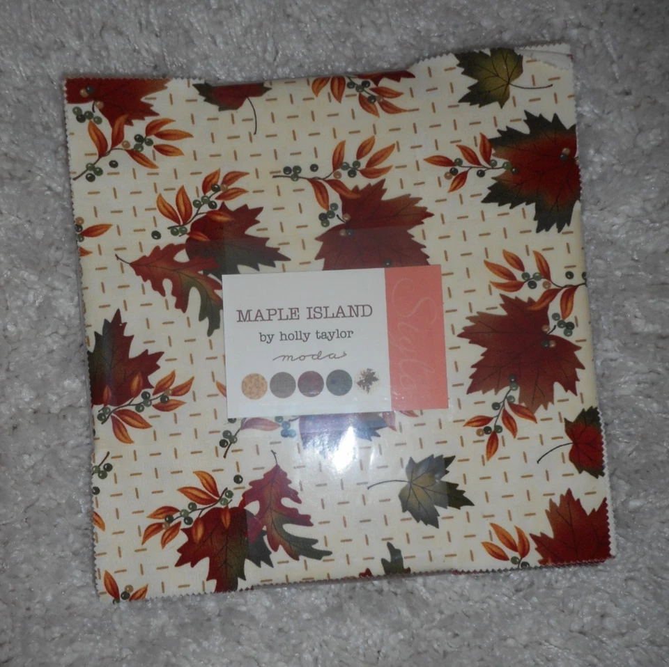 MODA LAYER CAKE MAPLE ISLAND 42 10" QUADRADOS POR HOLLY TAYLOR - Imagem 1 de 1