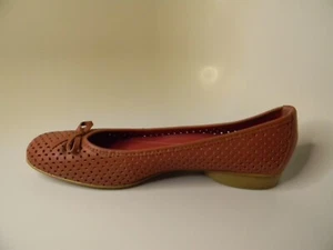 NIB Womens Croft & Barrow Zara Coral Leather Upper Slip-on Shoes Size 8.5M - Picture 1 of 12