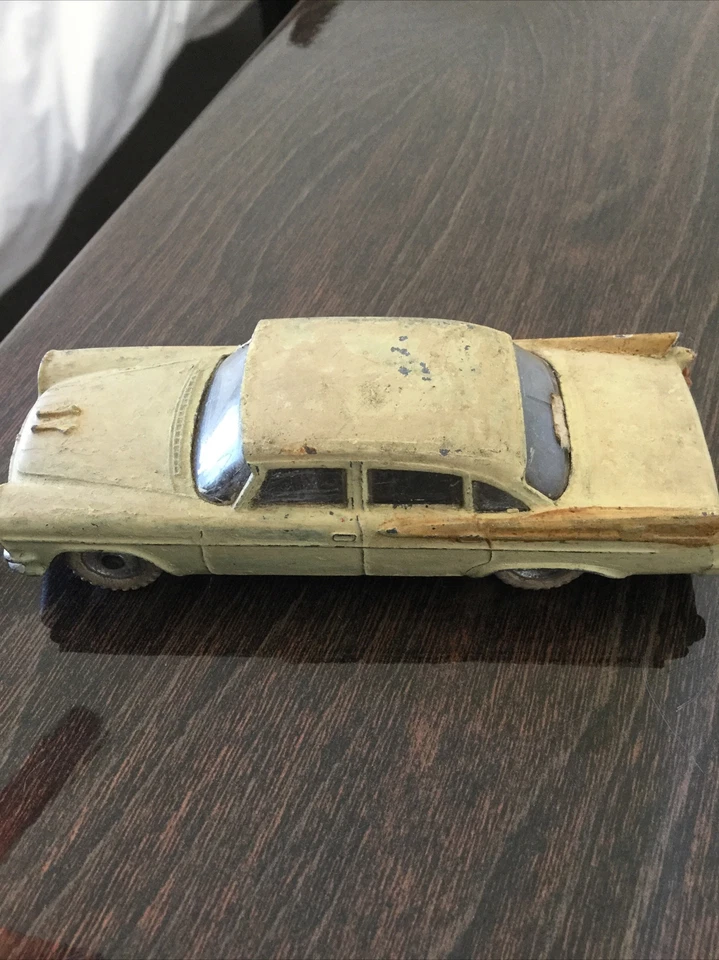 Dinky Toys Meccano 道奇 Royal Sedan 191 号 1959 奶油英国制造 — 第 1/4 张图片