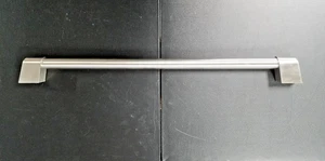 GE Cafe Einschub Elektroherd Schublade Griff Teil # WB15X31680 OEM CES700P3M4D1 - Bild 1 von 4