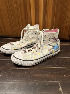 Blusa Hello Kitty Chuck Taylor Converse All Star branca alta tamanho 3 *frete grátis* - Imagem 1 de 4