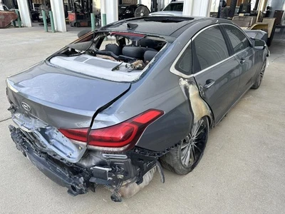 Medidor de velocímetro usado se adapta a: Hyundai Genesis Cluster 2015 MPH mercado de EE. UU. SDN con el Foto 1 de 4