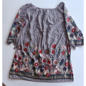Lilypad Damen grau gestreift kleine Tunika Bluse Blumen bestickt Küste Boho - Bild 1 von 6