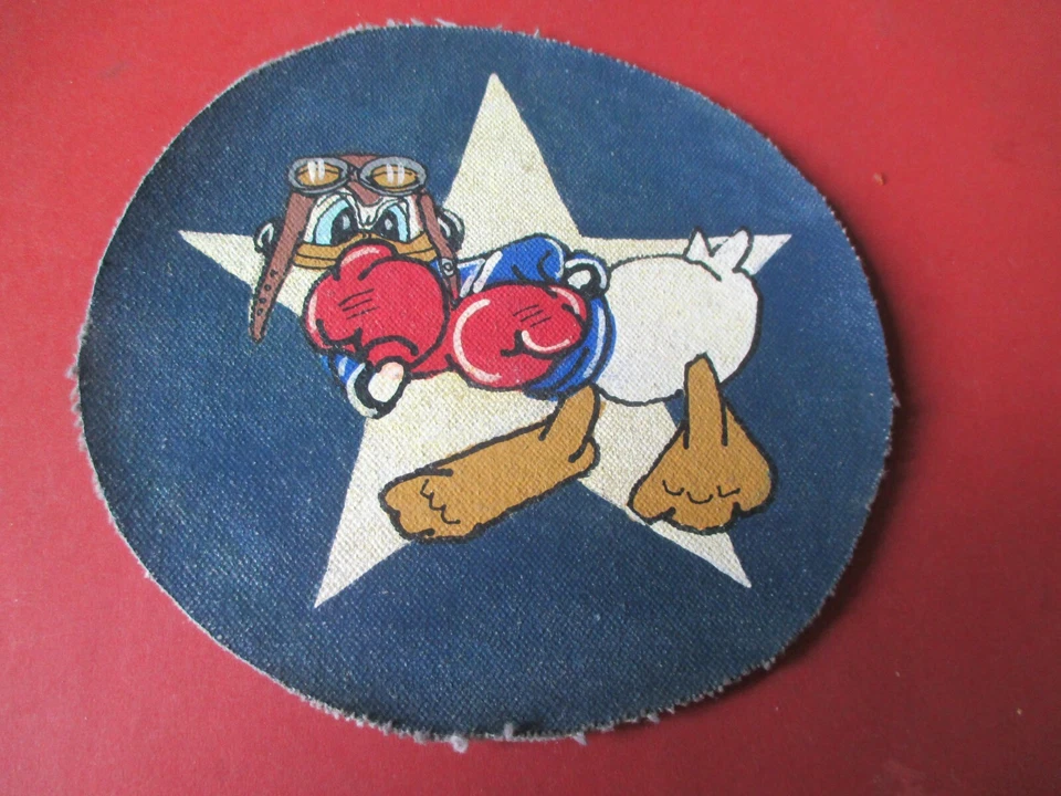 WWII USAAF DISNEY DONALD DUCK 476 TH FIGHTER GROUP   FLIGHT JACKET PATCH - Image 1 of 1