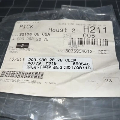 Clip de tapa de extremo original Mercedes-Benz 2039882878 par X2 envío gratuito Foto 1 de 4