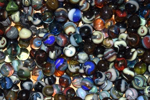 10 Stück Vintage🐦Klassische JABO 🧊Transluzent 🐠Tankwaschmurmeln Größe 0,625 Neuwertig - Bild 1 von 3