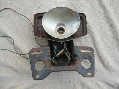 Conjunto de luz trasera Honda CL100 1972 Scrambler OEM Foto 1 de 4