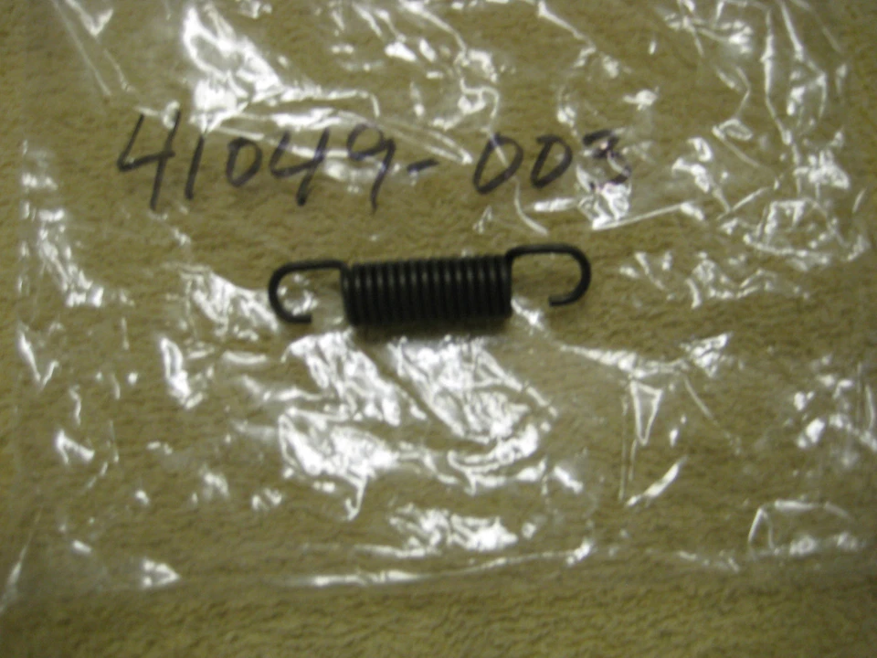 MUELLES ZAPATA FRENO KAWASAKI S3/KZ400/KH400/S2/A7SS/A7/S1/A1SS/A1 (2) ¡NUEVO EN CAJA! Foto 1 de 1