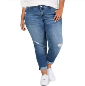 CELEBRITY PINK Womens Distressed The Bestie Girlfriend Jeans Size 22 - Picture 1 of 5