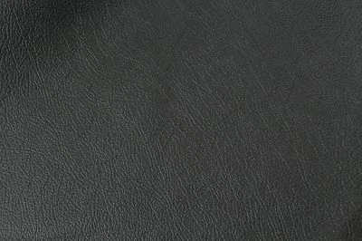 Remanente de cuero de vaca negro 15" x 15" AB18 Foto 1 de 4