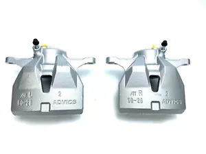 GENUINE LEXUS IS 300H F SPORT MK3 FRONT L + R BRAKE CALIPERS 2013-2024 296/28mm - Picture 1 of 1