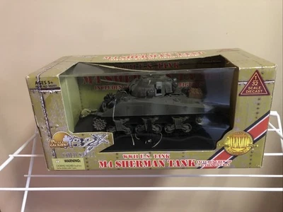 Ultimate Soldier 32X 1:32 M4 Sherman Tank WWII - 1 personaggio equipaggio (danni alla scatola) - Immagine 1 di 4