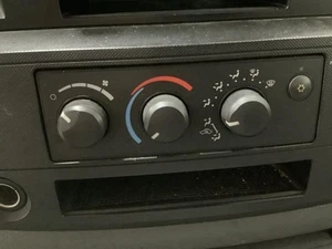 Heater Climate Temperature Control AC Fits 07-08 MITSUBISHI RAIDER 4735753 - Picture 1 of 12
