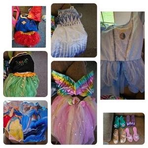 Lot 20 Girls Size 4 To 6 Dress Up Clothes Disney, Wonder Woman Etc - Picture 1 of 16
