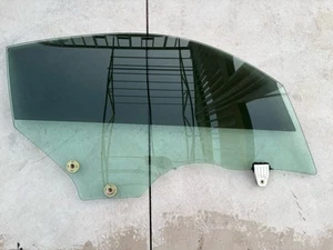 2003-2008 Nissan 350Z Front Right Door Window Glass OEM - Picture 1 of 8
