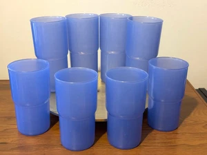 TUPPERWARE (4) 18 oz J TUMBLERS 2413 & (4) 12 oz G TUMBLERS 2412 - impilabile - XPO - Foto 1 di 19