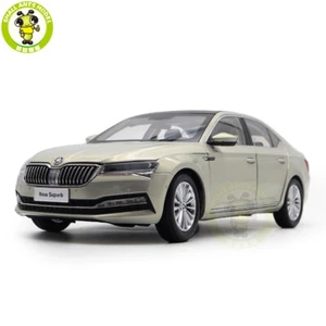 1/18 VW SKODA SuperB Gold Diecast Model Car Gifts For Friends Father - Picture 1 of 13